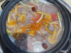 -九寨沟特色牦牛肉汤锅