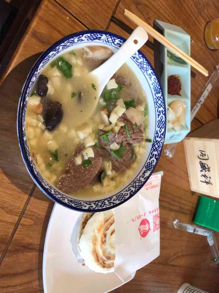 同盛祥牛羊肉泡馍(兵马俑店)-"清真食品,老字号非遗,在这家分店丝毫没