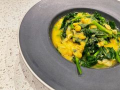 豌豆黄浸豌豆尖-半山腰·云南菜(侨福芳草地店)