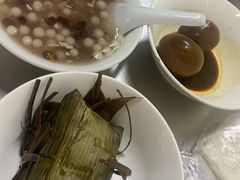 肉粽-芳婆糕团店(王府大街店)