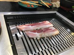 -臻牛烤肉
