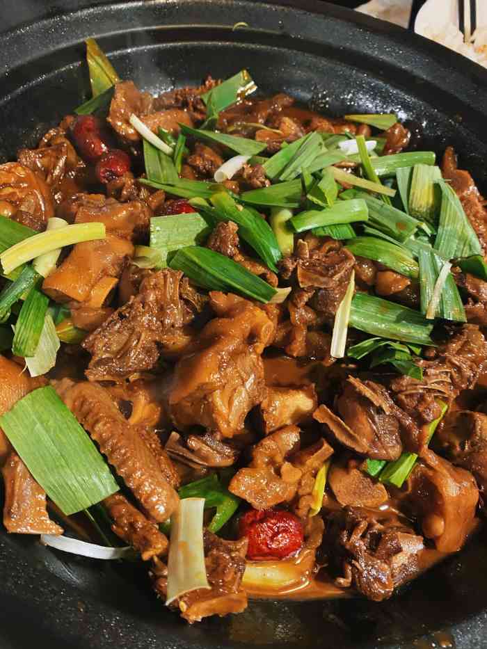 鸽子烧牛鞭(汉阳店)-"这个店绝对是被严重低估了的一个,门口写着.