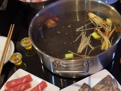 -唯爱KTV聚会餐厅(仙林东城汇店)
