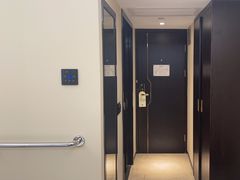 -广东大厦酒店(广州北京路步行街纪念堂地铁站店)