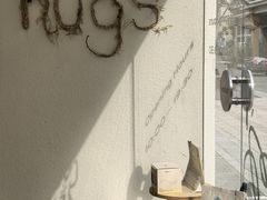 -HUGS coffee(东区店)