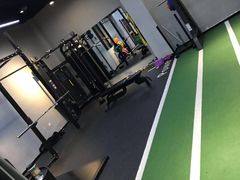 -Freedom Fitness私教健身俱乐部(徐虹北路店)