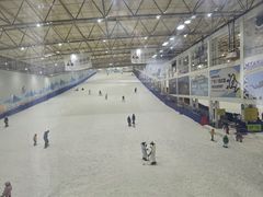 -乔波室内滑雪场