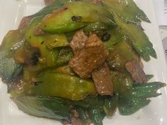 -香港新发烧腊茶餐厅(水围店)