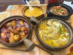 -有红鸡毛店·砂锅菜(抚琴夜市店)
