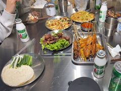 -马路牙子烧烤音乐酒馆(望京店)