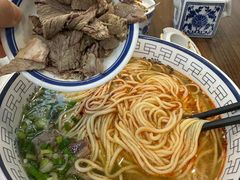 -陇兴楼兰州拉面(西安咸阳国际机场店)