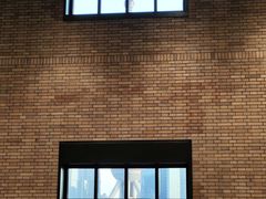 -白玉兰广场停车场