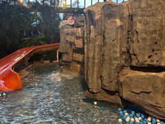 -中家鑫园温泉酒店鑫悦汤泉