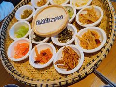 -包整·丝娃娃(一览甲秀楼风景店)