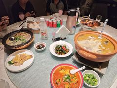 -侬佳蒸菜馆(听潮店)