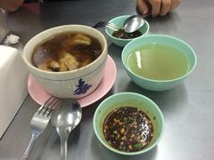 炖鸡爪-红大哥水门鸡饭(總店)