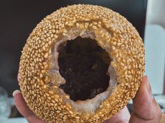 豆沙大麻球-白玉兰传统小吃