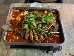 -老街烧烤大排档·地道湖北菜·龙虾馆(汉口火车站店)