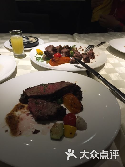 西堤厚牛排(上海凯德七宝店)的点评