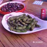 啤酒撸串子,因为瑞虹这家店店门口是可以摆桌子的
