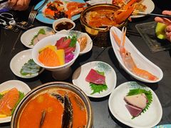 -雍容荟帝王蟹活龙虾展台自助(IFS黑金店)
