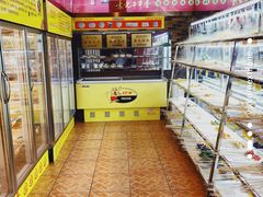 面包甜点陈列柜-袁记串串香(北国店)