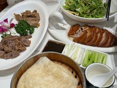 -梅利汴京烤鸭•开封豫菜地标店(东大街店)