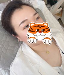 -初心纹眉洗眉·美睫专业店