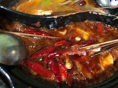 -灌县老妈砂锅串串香(万科红生活广场店)