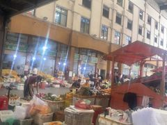 -三亚新鸿港水果一级批发市场