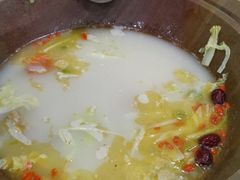 -泸沽肴(泸沽湖大洛水村农村信用社旁店)