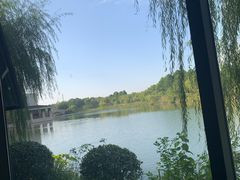 -上海怡沁园度假酒店