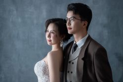 -雪中彩影婚纱摄影·微光艺术中心