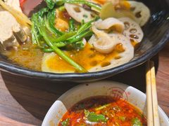 -万记麻辣烫国展总店