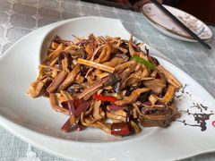 -小厨子私房菜·云南美食店