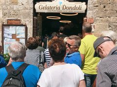 -Gelateria Dondoli