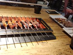 会自己转的烧烤炉-悦屋老板娘的烤肉店(紫薇田园店)