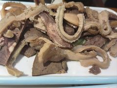 -乡土黄·鲜牛肉火锅·小龙虾(兴业街店)
