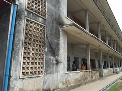 -吐斯廉屠杀博物馆