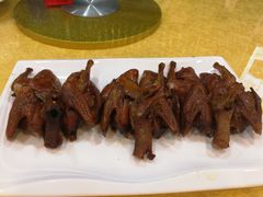 吊烧乳鸽-阿四台山黄鳝饭(东门店)