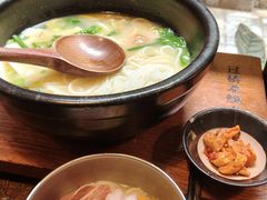 -银米·云南传统过桥米线(双廊黑金冠店)