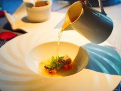 和牛肉清汤佐牛肉薄片-弦月窗LUNETTE BY AMANDA(复兴路店)