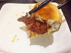 酥皮叉烧包-避风塘·老港味餐厅(虹口龙之梦店)