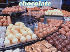 -Laderach 莱德拉(上海环贸iapm店)