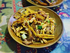 春笋腊肉-苗湘食府(十年店)