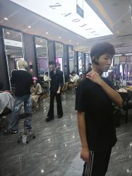 -藤野造型烫染·漂发