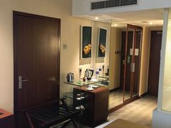 -上海浦东假日酒店
