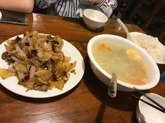 -老街坊餐吧