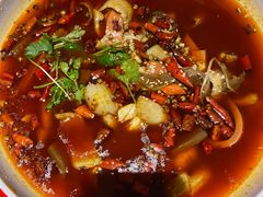 -有红鸡毛店·川菜(建设路店)