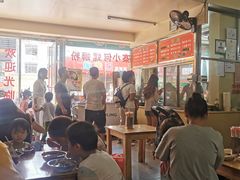 大堂-鹿寨小何螺蛳粉店